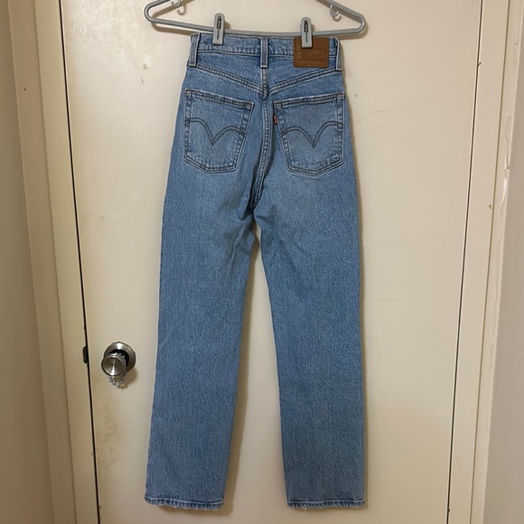 Levi's Blue Distressed Women's Jeans - Picture 3 of 4